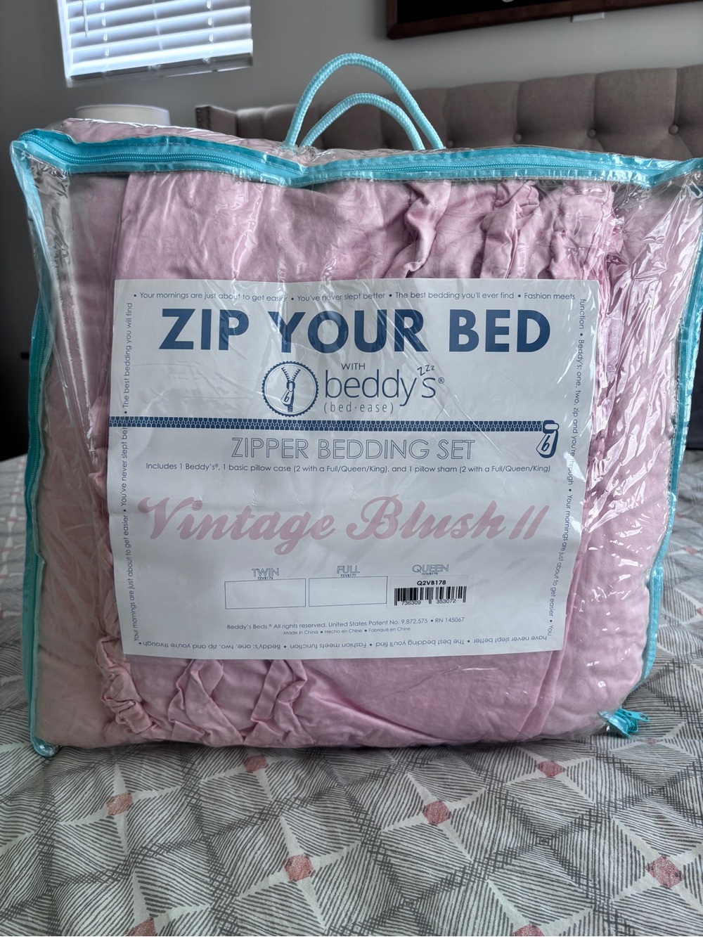 Beddy's Vintage Blush II Zipper Comforter Set - Queen